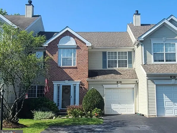 838 Long Meadow Dr, Chalfont, PA 18914