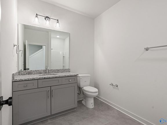 5th image of 2512 Freeman Rd