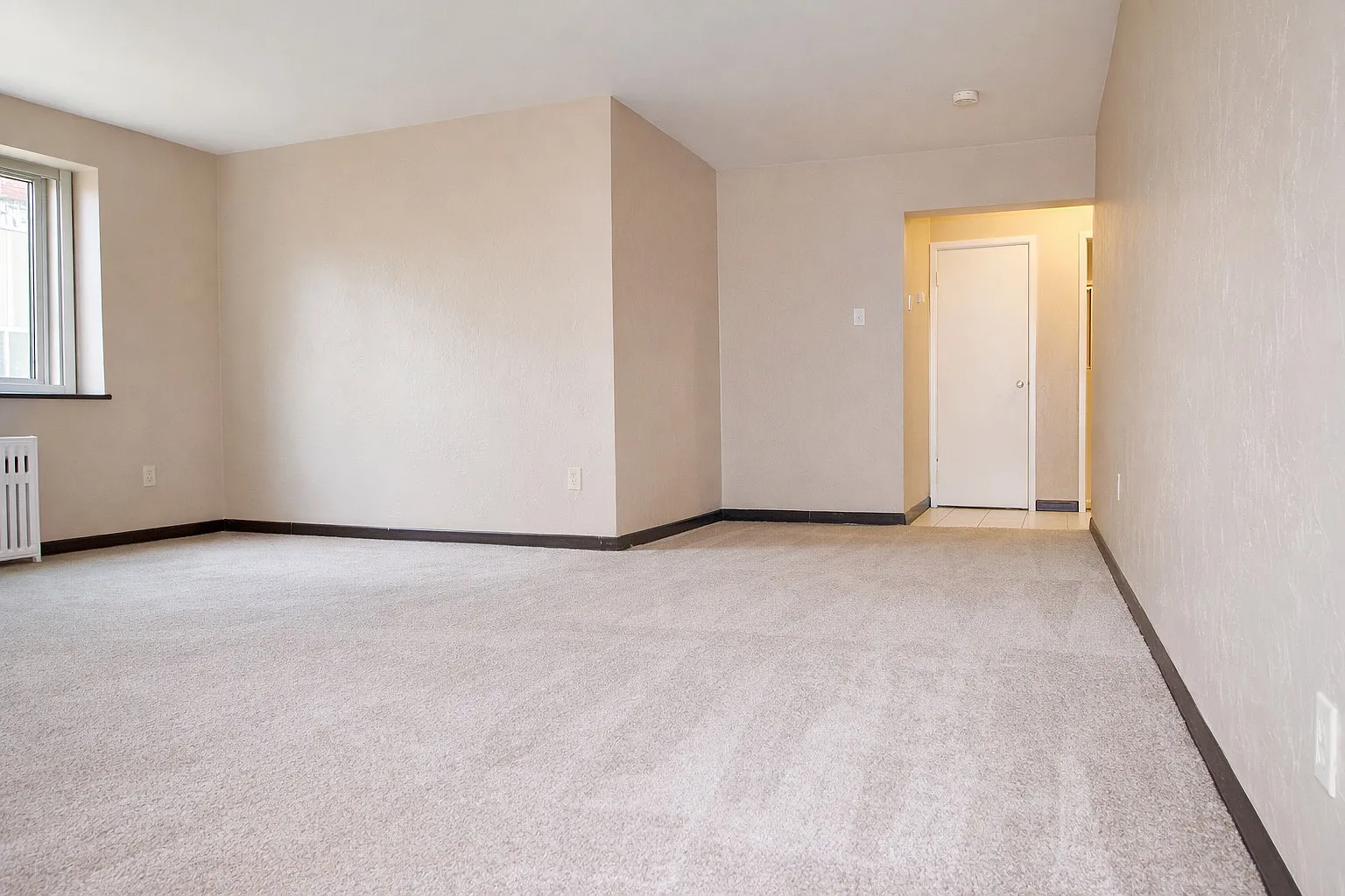 1 bed, $1,013 — Photo 4