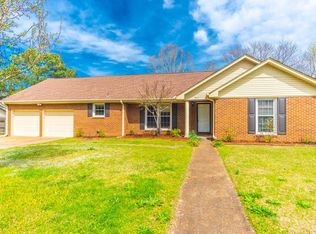 7411 Knollwood St, Florence, AL 35634