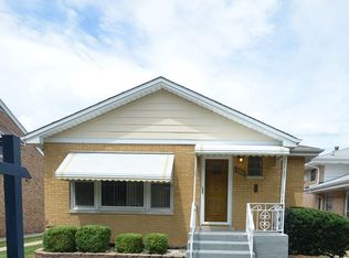 9006 W 22nd Pl, Riverside, IL 60546