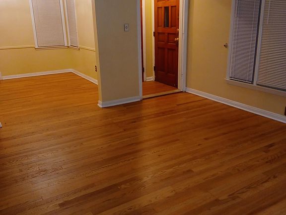 2nd image of 8155 Riverdale St