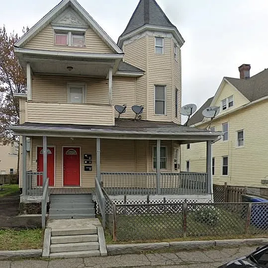 86 Sanford Ave #A1F