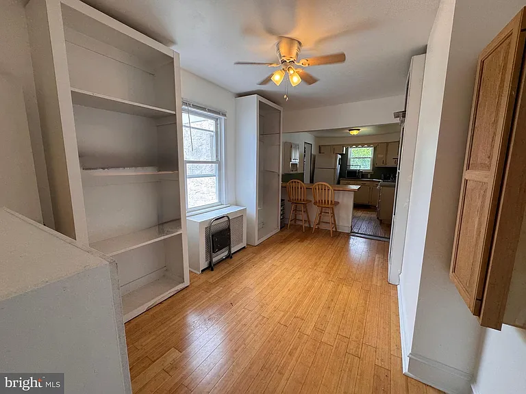 4738 Melvale St — Photo 4