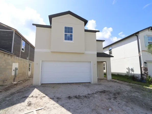 2840 Autumn Rock Dr, Zephyrhills, FL 33542