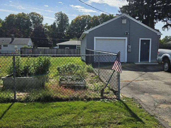 50 Upland Rd, Holyoke, MA 01040