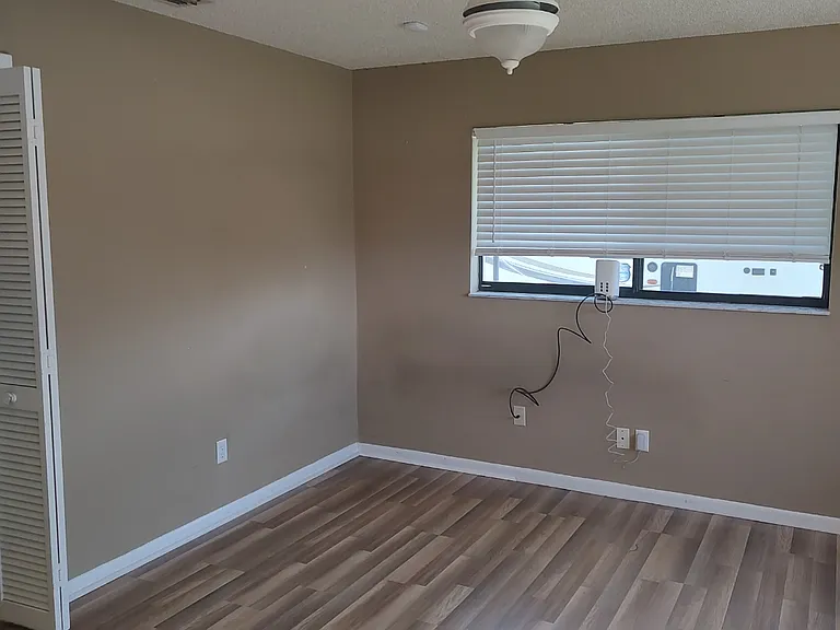 17324 Castile Rd — Photo 8