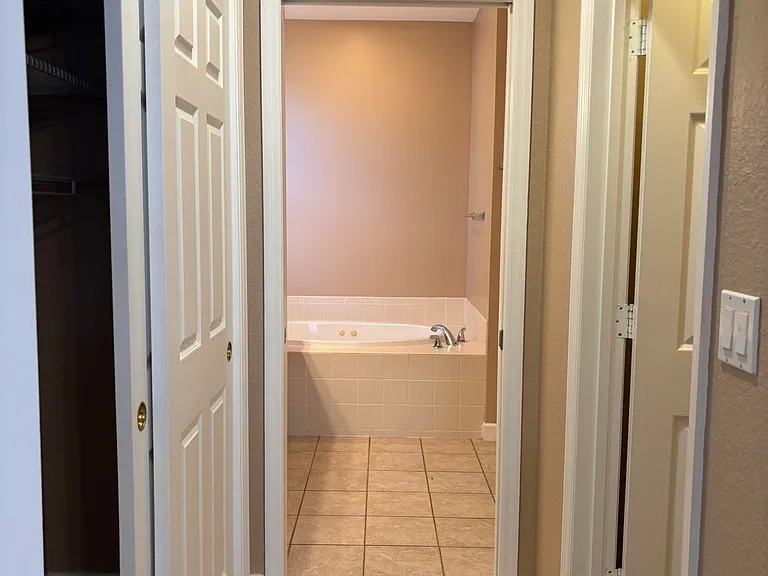 3722 Longfellow Rd — Photo 32