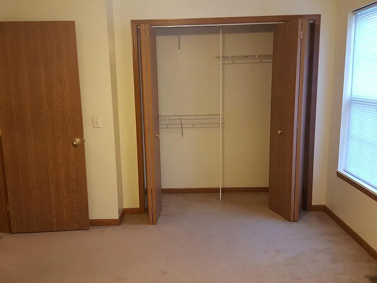 237 Crossing Dr — Photo 7