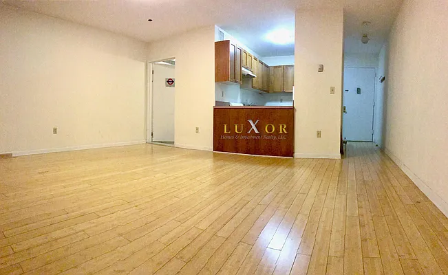 Rented by Luxor Homes & Investment Realty | media 25