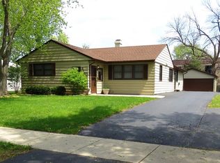 3106 Owl Dr, Rolling Meadows, IL 60008