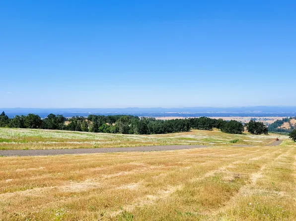 34086 Mount Tom Dr #5, Harrisburg, OR 97446