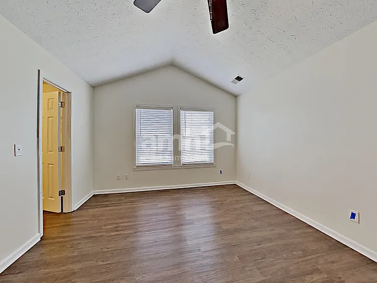 505 Allens Landing Ct — Photo 17