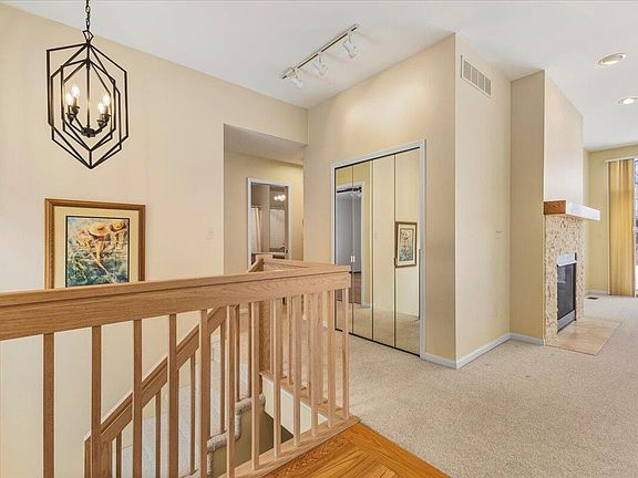 3rd image of 4853 Lone Oak Ct