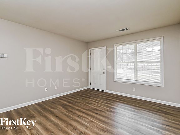 2nd image of 990 Green Valley Dr NW