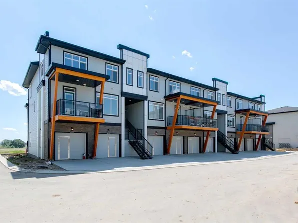 414 Seton Pass SE #207, Calgary, AB T3M 3T9