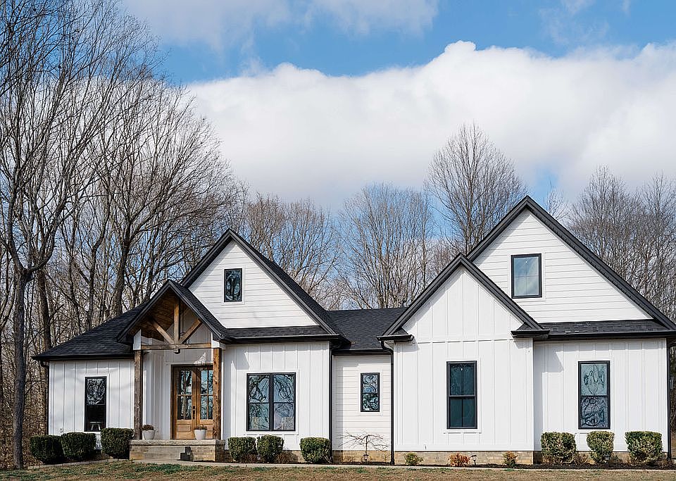 1st image of 454 Sledge Rd