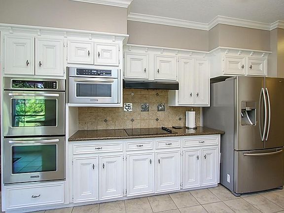 5th image of 1007 Ivy Wall Dr