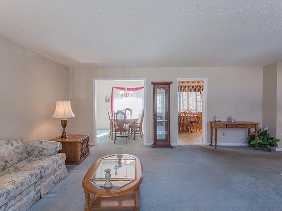 5th image of 716 Timberwyck Dr