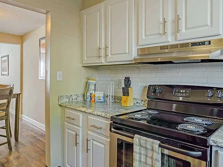 Gleneagle Apartment Homes — Photo 89