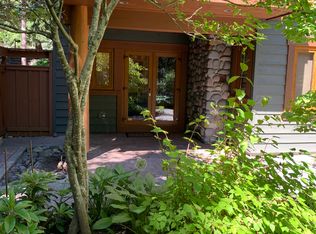 7428 Treetop Ln #2, Whistler, BC V8E0E9
