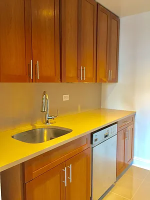 Rented by T&T Real Estate | media 9