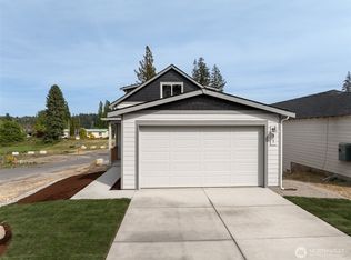 61 E Compass Ln, Allyn, WA 98524
