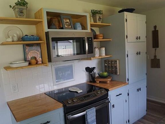 4th image of 613 Sykes Dr
