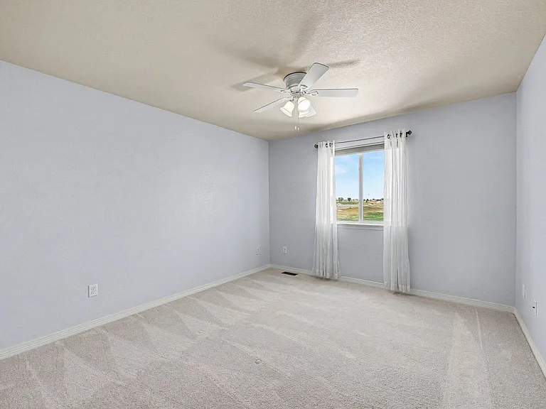 2721 Bridle Dr — Photo 21