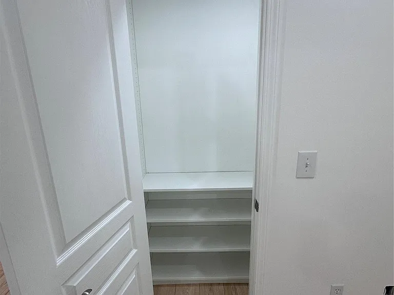 732 Inwood Hill Dr — Photo 18