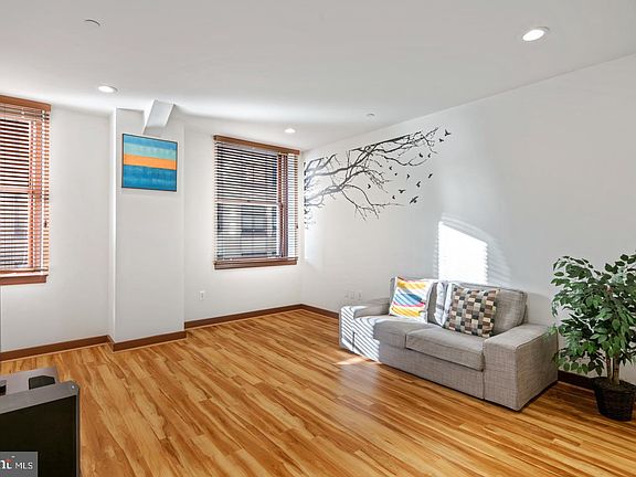 2nd image of 111 S 15th St APT 1506