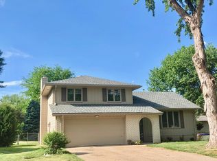 1106 Hackney Dr, Papillion, NE 68046