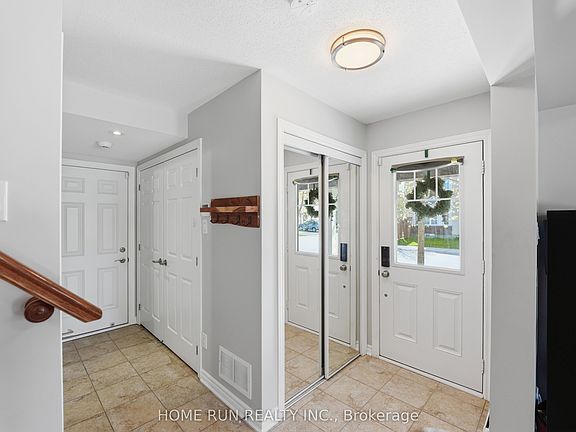 4th image of 253 Cayman Rd