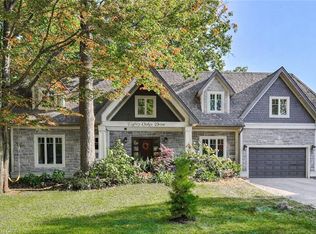 80 Oakes Dr, Mississauga, ON L5G3M1