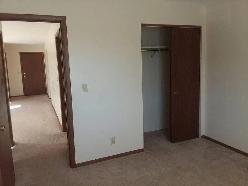 2 bed, 800 sqft, $875 — Photo 4