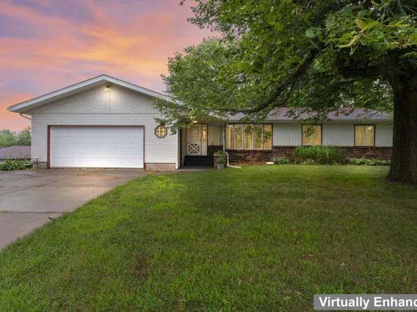 205 Hill Ave, Wanamingo, MN 55983