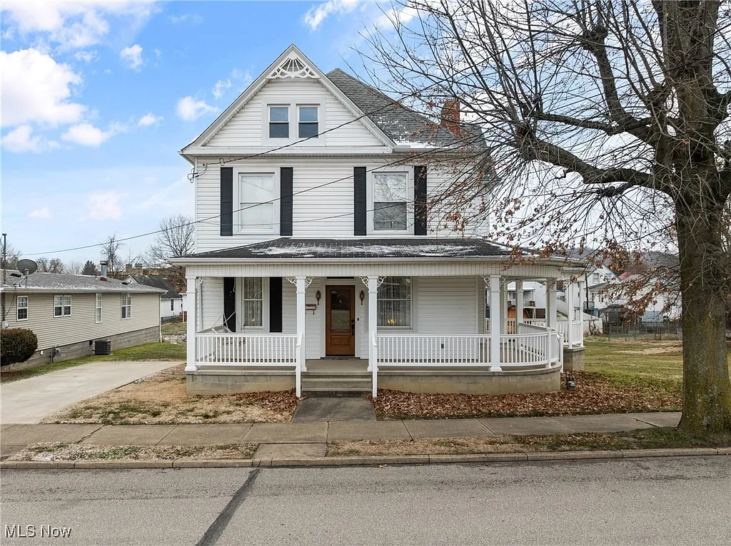 1011 Parriott Ave photo 1