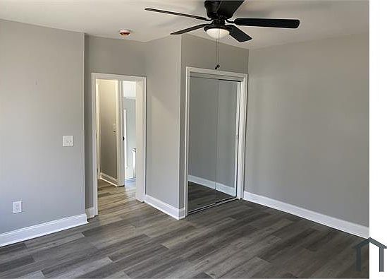 2nd image of 4310 Ridgewood Ave