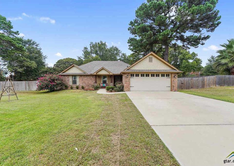 1st image of 21303 Scenic Cir