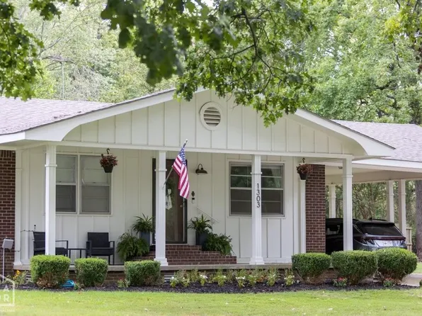 1303 Twin Oaks Ave, Jonesboro, AR 72401