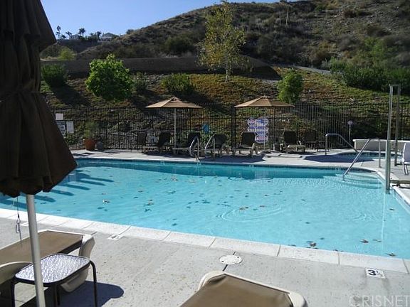 3rd image of 27958 Avalon Dr