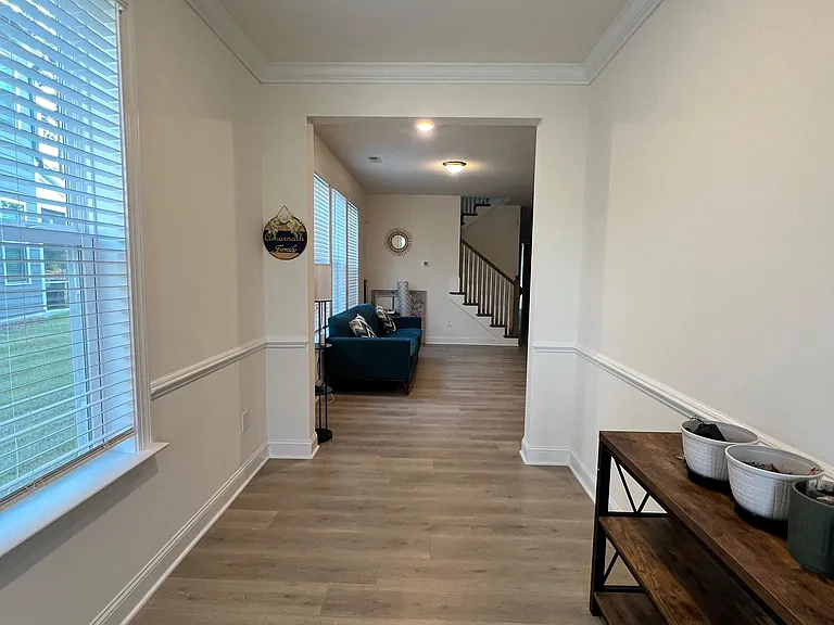 2563 Hutch Ln — Photo 32