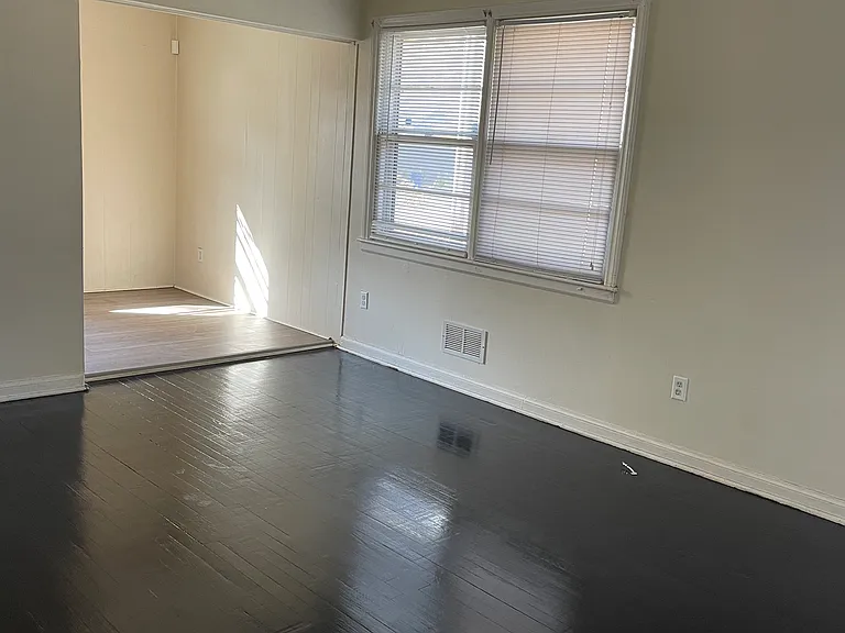 629 Wagner Cir — Photo 4