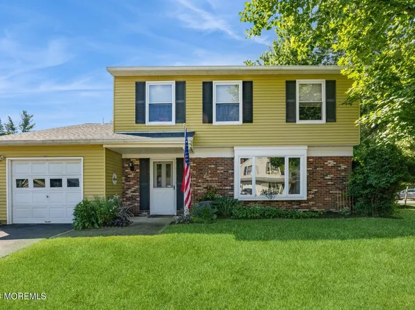 2 Cape Court, Howell, NJ 07731