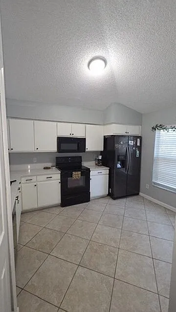 Building Photo - 2527 Chatham Cir