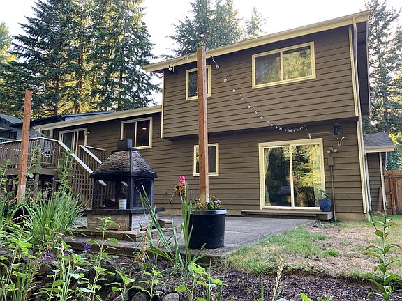 3rd image of 5340 Pineridge Dr NE