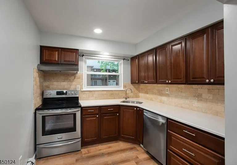 38 Deanna Dr #107 — Photo 6