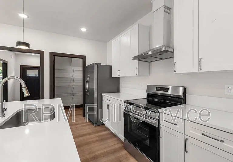 2400 Buchanan St #2400B — Photo 9