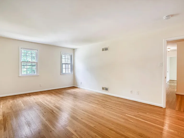 11200 Powder Horn Dr — Photo 43