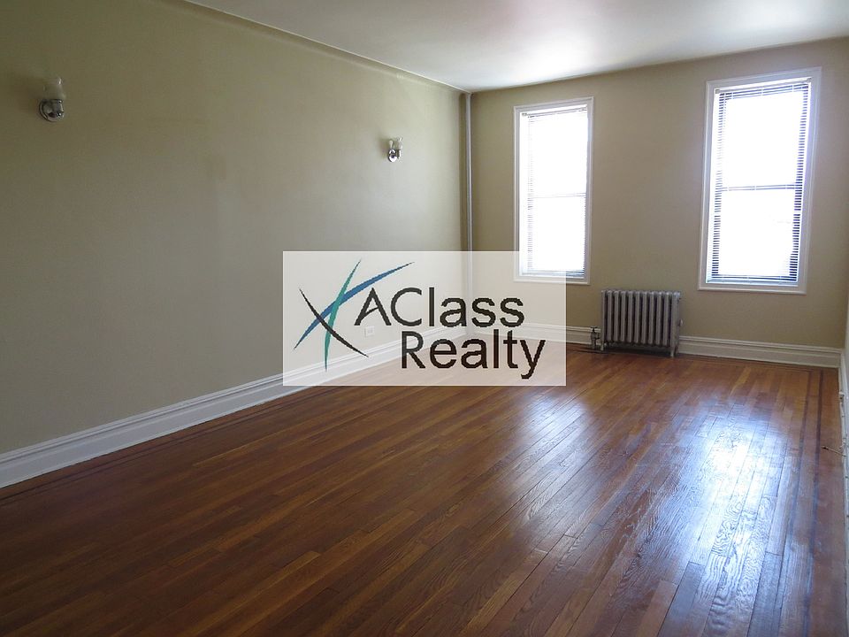 2nd image of 3284 45th St